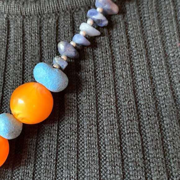 Tassel Necklace - Blue and orange beads - from Maroc - Picture 7 of 10